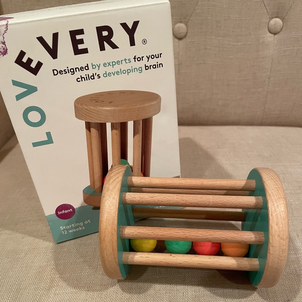 NIB Lovevery Montessori Rolling Rattle